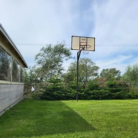 Comfortable Apartment, 5 Bedrooms, Summer Pool *