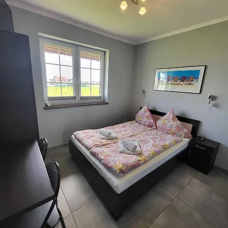 Comfortable Apartment, 5 Bedrooms, Summer Pool Apartamento *